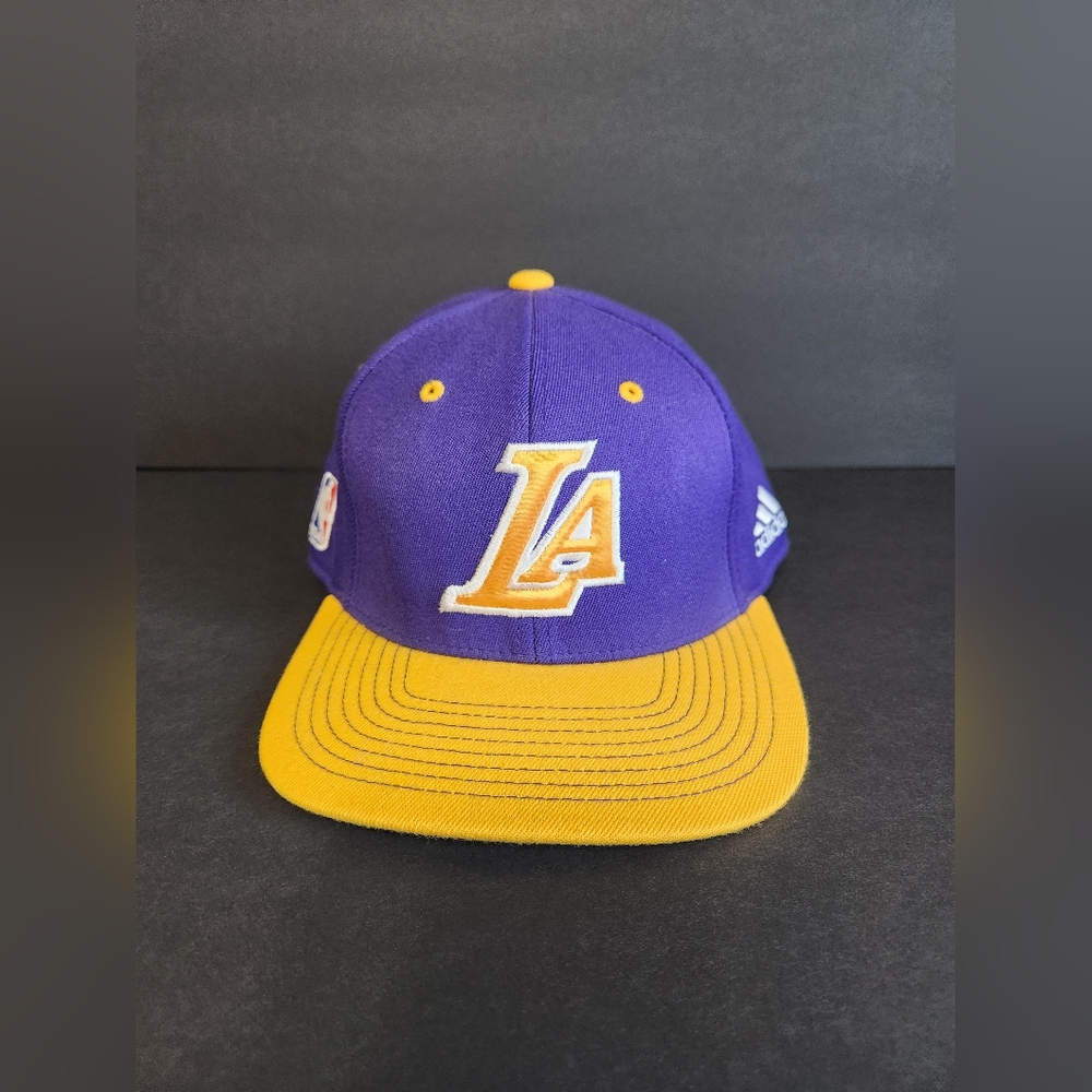 NEW Los Angeles Lakers Baseball Cap - Picture 1 of 10